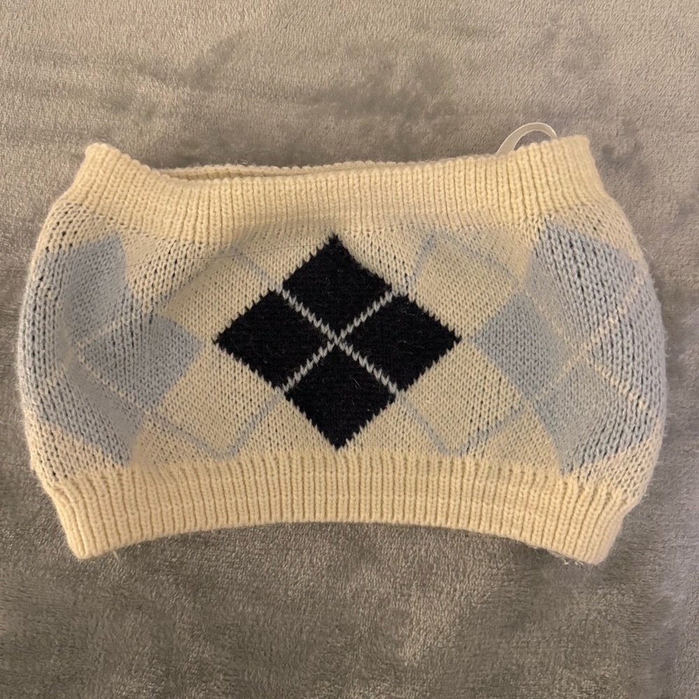 Argyle Knit Ear Warmer in Cream and Blue. Women’s. Used
